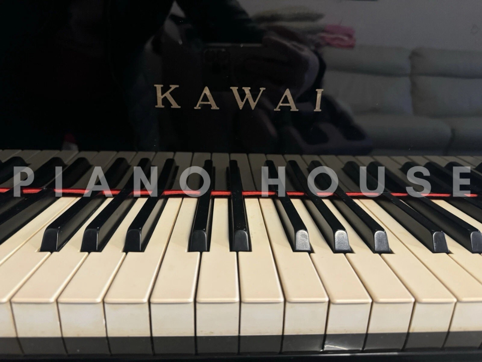 Cận cảnh KAWAI K70 tại Piano House